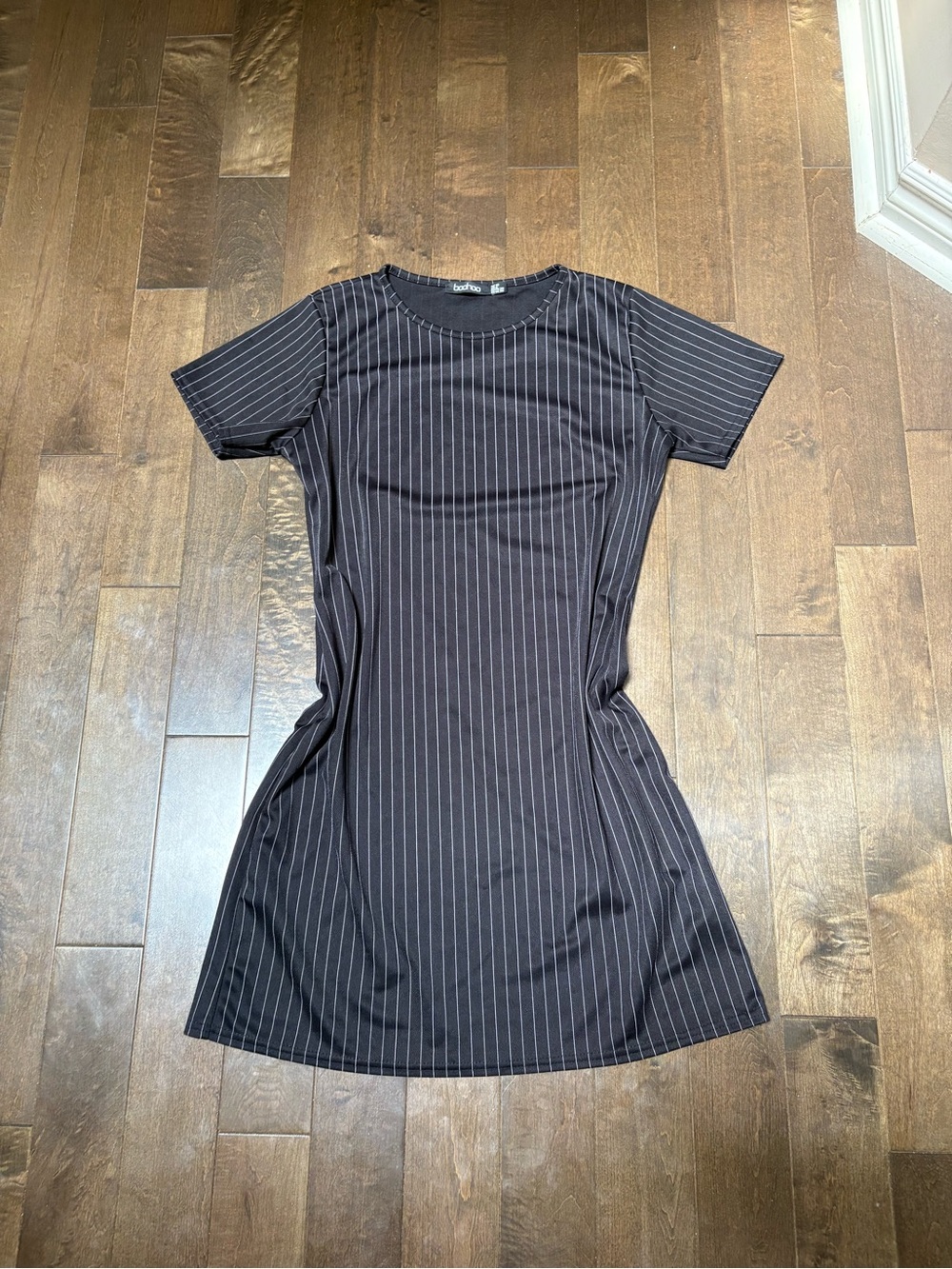 Boohoo Black Pinstripe Short Sleeve Dress